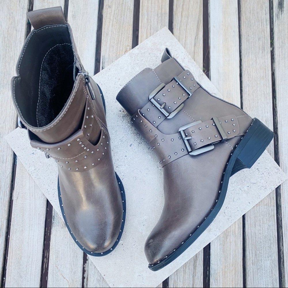 Charles David Clark Studded Boots NEW $329 - Picture 10 of 10